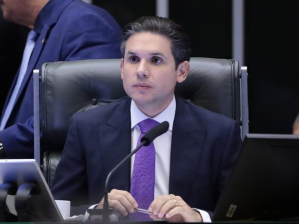 Discussão e votação de propostas legislativas. Presidente da Câmara dos Deputados, Hugo Motta (REPUBLICANOS - PB)