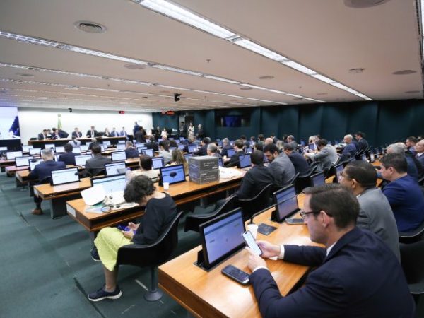 Discussão e votação de propostas legislativas – LOA para 2026.