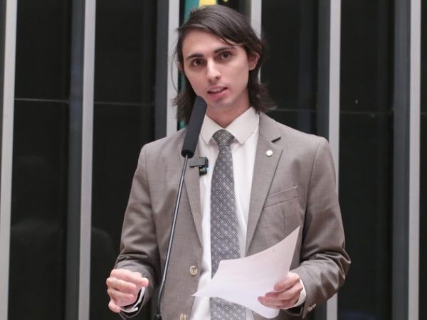 Discussão e votação de propostas legislativas. Dep. Amom Mandel (CIDADANIA - AM)
