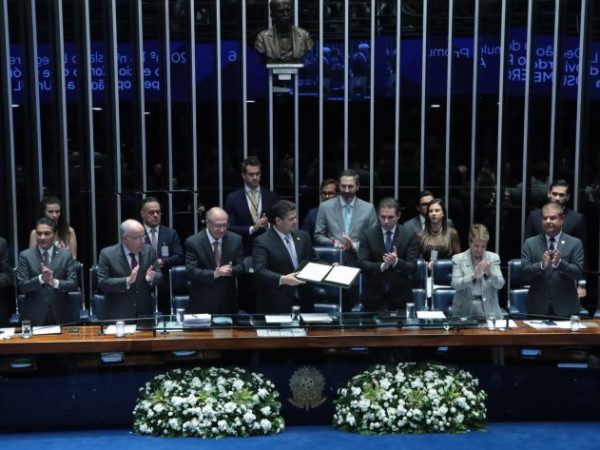 Sessão Solene destinada à promulgação do Decreto Legislativo nº 14, de 2026, que aprova o texto do Acordo Provisório de Comércio entre o Mercado Comum do Sul (MERCOSUL).