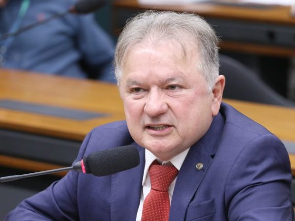 Instalação e Eleição de Presidente e Vice-Presidentes. Dep. Merlong Solano (PT - PI)