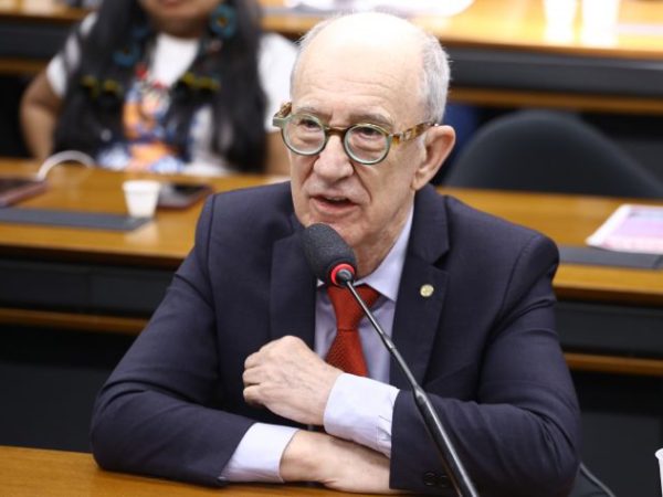 Audiência Pública - Vítimas repressão estatal e empresarial durante a ditadura militar. Dep. Rui Falcão (PT - SC)