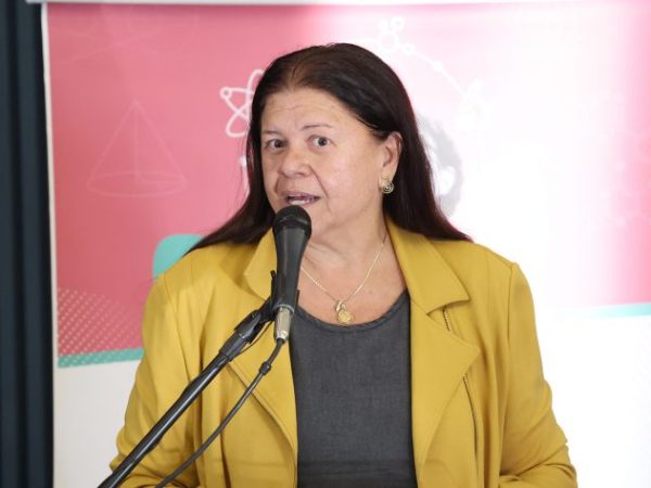 Solenidade de entrega do Prêmio Mulheres na Ciência Amélia Império Hamburger. Dep. Laura Carneiro (PSD - RJ)