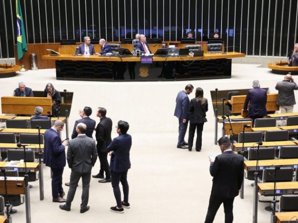 img20260708162048027-768×473 Discussão e votação de propostas legislativas.