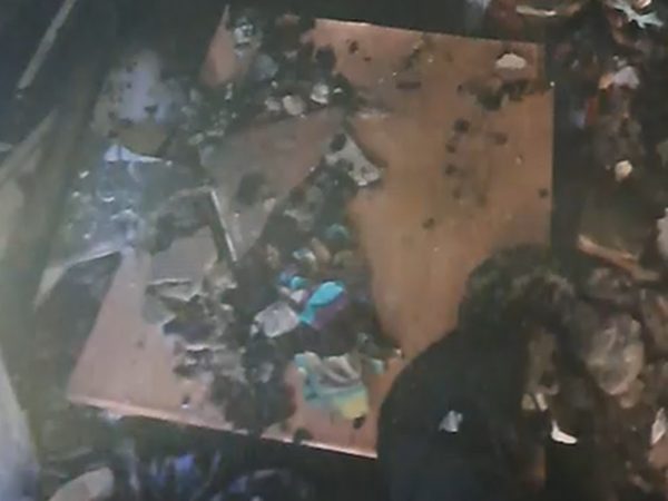 Incêndio destrói casa após suspeita de problema em ventilador, em João Pessoa — Foto: TV Cabo Branco