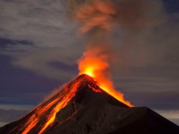 O vulcão é o mais eruptivo da América Central. — Foto: © iStock Divulgação