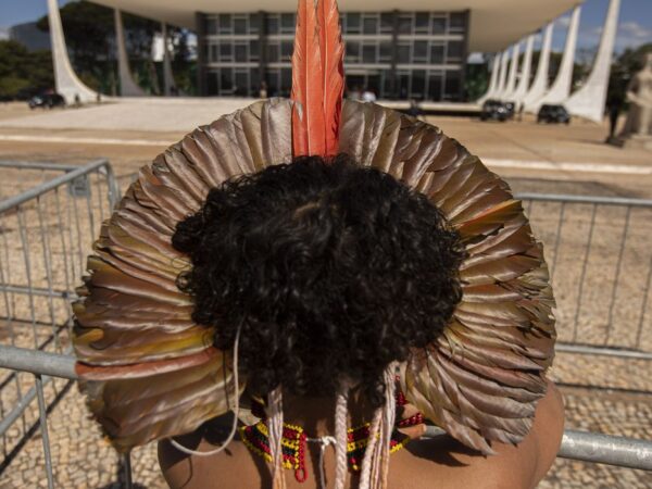 Indigena em frente ao STF 
Foto: Joédson Alves/Agência Brasil/Arquivo
