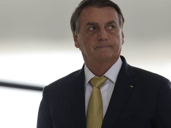 Bolsonaro listou ações do governo para o apoio aos cerca de 500 brasileiros que moram na Ucrânia. — Foto: Cristiano Mariz/Agência O Globo