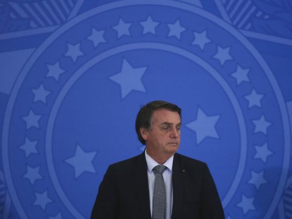 Bolsonaro diz que uma pessoa próxima terá que lidar em breve com uma 'falsa acusação' — Foto: Sérgio Lima/PODER 360Foto: Sérgio Lima/PODER 360