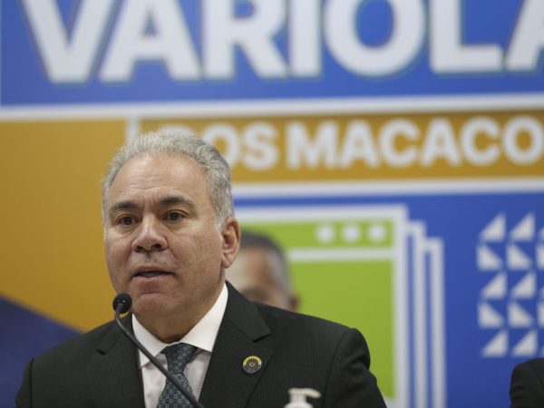 O ministro da Saúde, Marcelo Queiroga, convida a imprensa para o lançamento da Campanha Nacional de Prevenção à Varíola dos Macacos, nesta segunda-feira (22), em Brasília (DF). — Foto: Reprodução
