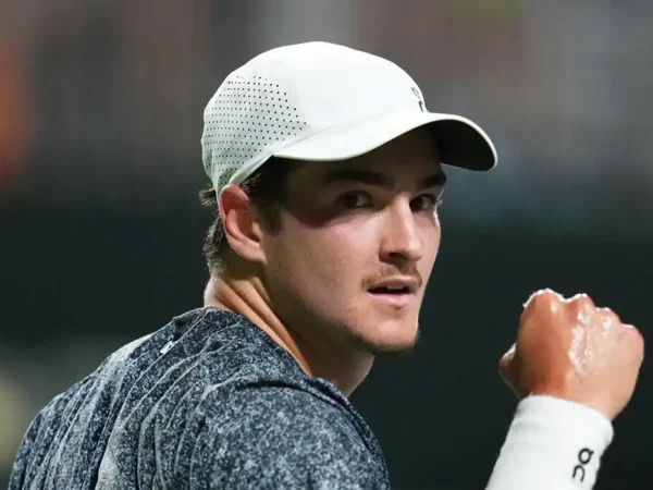 João Fonseca supera belga na estreia do Masters 1000 de Indian Wells, em 05/03/2026