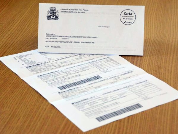 Ao invés de carnê, Prefeitura de João Pessoa vai entregar folha com código de barras para pagamento do IPTU — Foto: Dayse Euzébio/Secom-JP