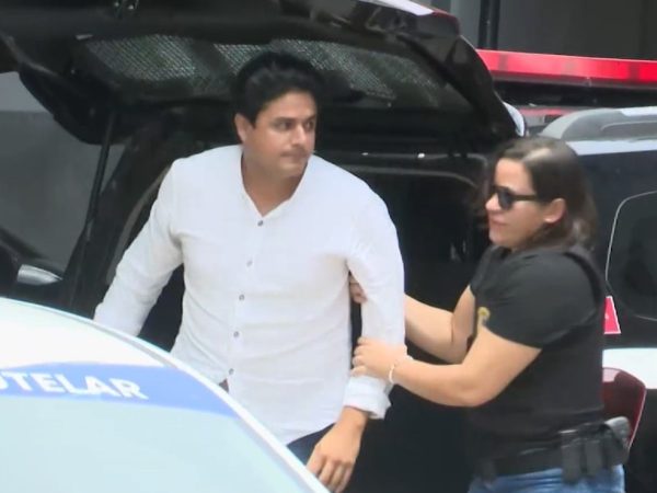 João Lima se apresentou à polícia e foi preso nesta segunda-feira (26) — Foto: Reprodução / TV Cabo Branco