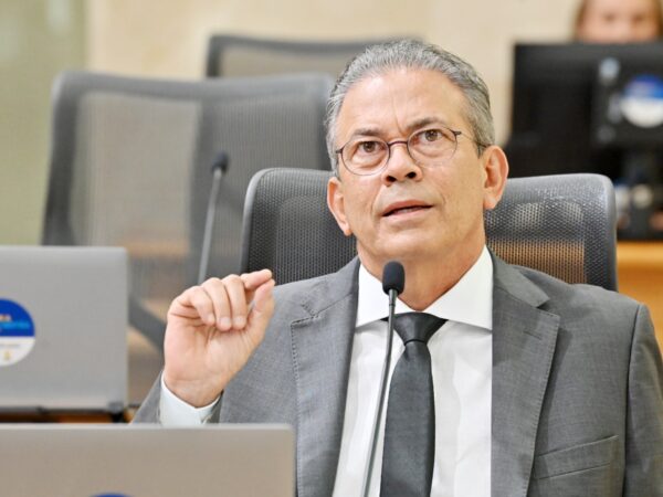 O deputado externou a sua preocupação durante seu pronunciamento na sessão plenária desta quinta (29). — Foto: João Gilberto