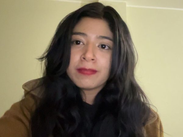 Potiguar Karla Burgoa é filha de boliviano e mora em La Paz há dois meses — Foto: Reprodução