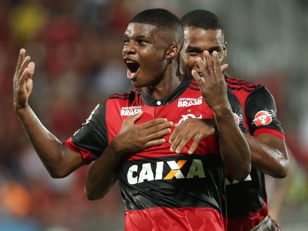 Lincoln, de 17 anos, marcou seu primeiro gol como jogador profissional nesta quarta-feira (Foto: Gilvan de Souza/Flamengo)
