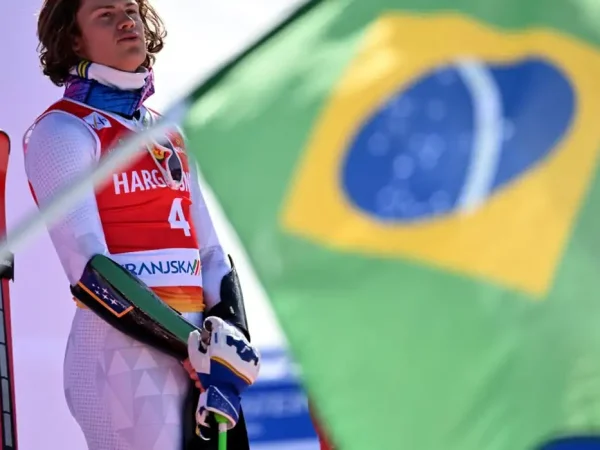 Lucas Pinheiro é campeão da penúltima etapa da Copa do mundo 2026, da prova de slalom gigante, em 7/03/2026