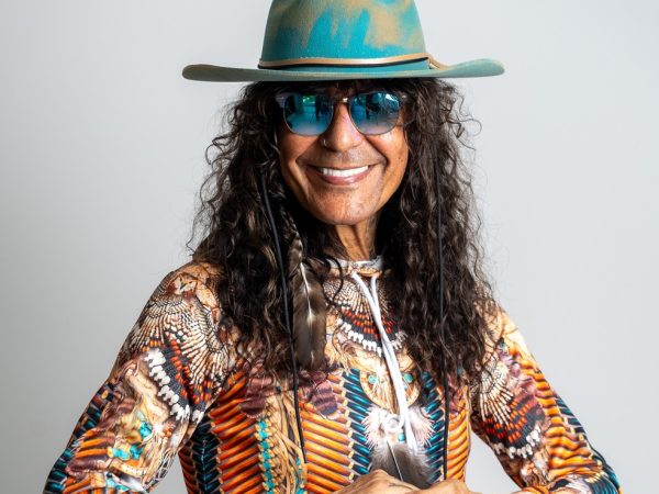 luiz-2 Luiz Caldas se apresenta no carnaval de Natal — Foto: Divulgação