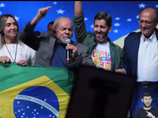 'Estão tentando fazer da campanha uma guerra', disse pré-candidato a presidente durante ato em Brasília — Foto: Reprodução