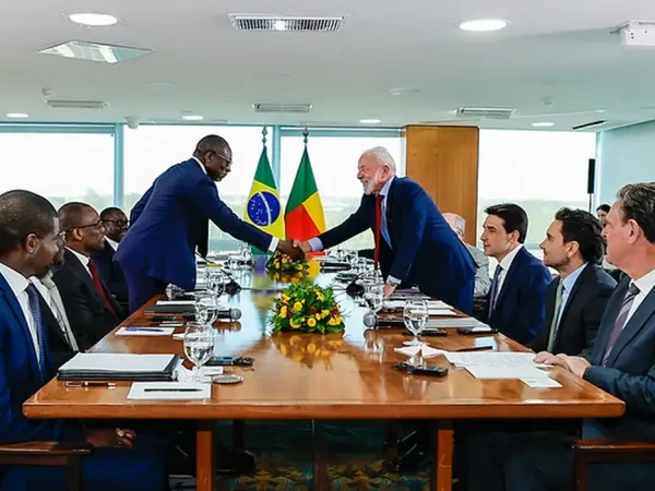 Presidente da República, Luiz Inácio Lula da Silva, durante reunião ampliada com o Presidente da República do Benim, Patrice Talon. Palácio do Planalto, Brasília - DF.

 

Foto: Claudio Kbene / PR