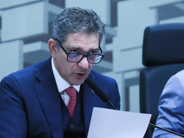 Brasília (DF) 15/05/2024  Senador Rogério Carvalho durante leitura do relatório final dos trabalhos da CPI da Braskem do Senado. Foto Lula Marques/ Agência Brasil