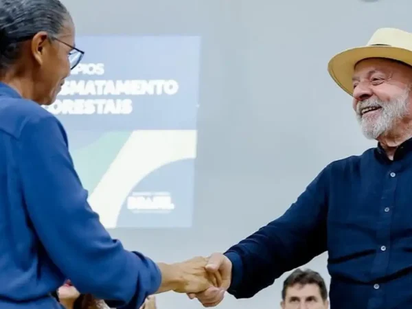 Lula lança Programa União com Municípios em Manaus
