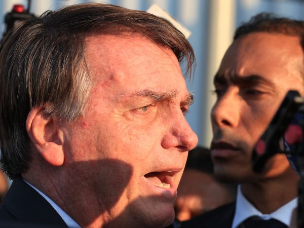 Brasília (DF) 18/05/2023 Ex-presidente, Jair Bolsonaro, na saída do Senado federal após visitar seu filho e senador, Flávio Bolsonaro. Foto Lula Marques/ Agência Brasil.