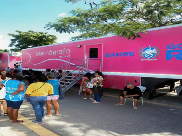Brasília (DF), 22/07/2025 - Mamógrafo móvel da SES-RJ ficará na quadra da Beija-Flor até sábado.
Foto: Mauricio BAZILIO/Gov-RJ