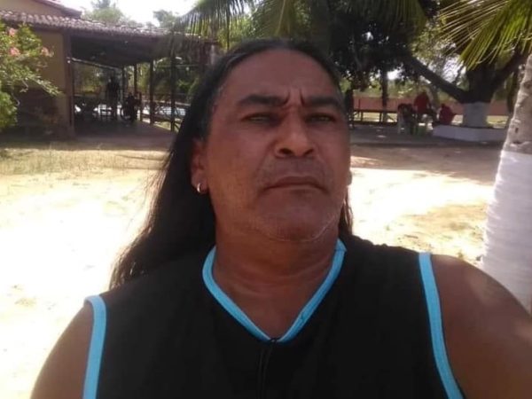 Mestre Índio, como era conhecido, tinha 47 anos e era capoeirista. Ele foi atingido quando um grupo armado cercou o local e disparou vários tiros — Foto: Reprodução