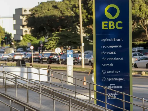 Brasília (DF), 09/05/2025 - Totem da Empresa Brasil de Comunicação (EBC).
Foto: Joédson Alves/Agência Brasil