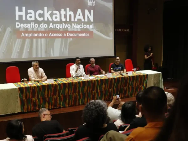 Rio de Janeiro (RJ) 24/05/2024 – Arquivo Nacional anuncia os vencedores do  HackathAN, um hackathon com desafio de desenvolver ferramentas para participação dos usuários na descrição de documentos de seu acervo. Foto: Fernando Frazão/Agência Brasil
