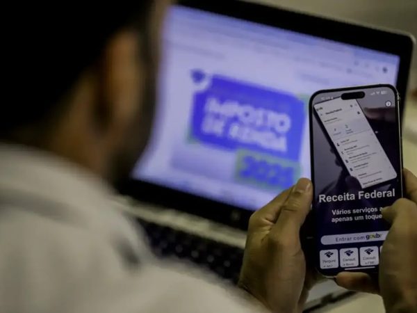 Imposto de Renda — Foto: Joédson Alves/Agência Brasil