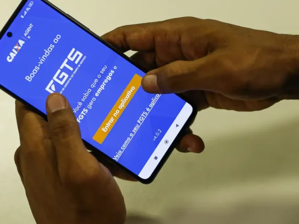 Brasília (DF) 08/08/2024 – FGTS distribuirá R$ 15,2 bi a trabalhadores; veja como será o cálculo
Valor foi aprovado nesta quinta (8) pelo Conselho Curador do fundo
Foto: Joédson Alves/Agência Brasil