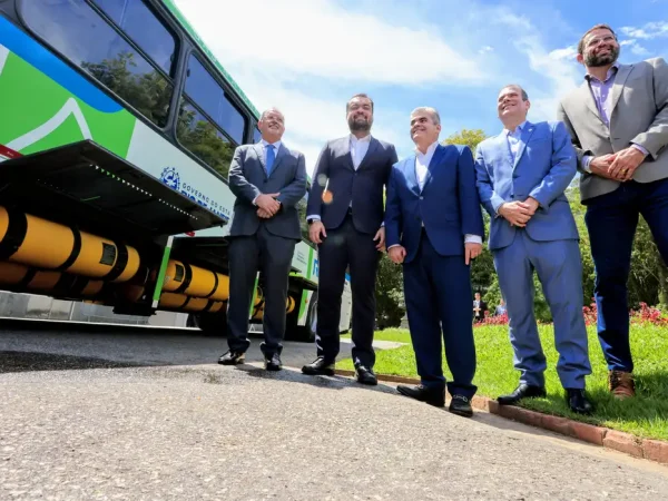 Rio de Janeiro (RJ), 16/12/2024 - Projeto-piloto usará ônibus a gás em duas linhas intermunicipais do RJ. Foto: Marcelo Regua/Governo RJ