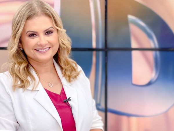 Nesta quinta (25), na TV Ponta Negra, Micarla de Sousa falou sobre o assunto e comemorou. — Foto: TV Ponta Negra
