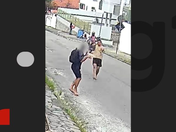 Adolescente é perseguido por policial à paisana em João Pessoa — Foto: Reprodução circuitos de segurança.