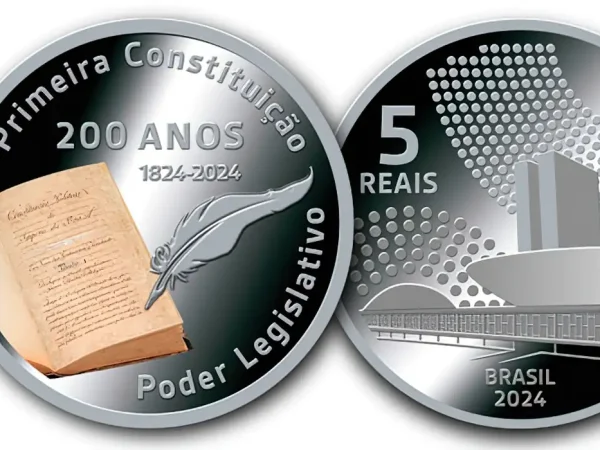 Moeda de prata comemorativa  BC lança moeda comemorativa dos 200 anos da primeira Constituição do Brasil. Arte: BACEN