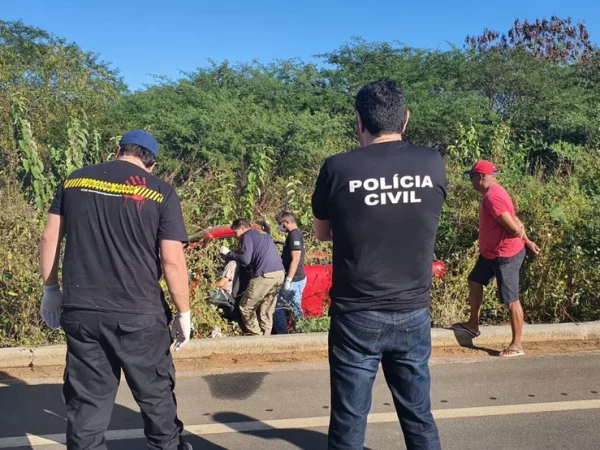 Crime ocorreu na RN-015, em Baraúna. Polícia Civil investiga motivação do crime. — Foto: Alcivan Vilar