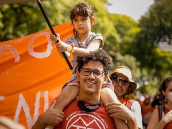 Morador do Grajaú, na periferia sul de São Paulo, Guilherme Simões, 38 anos, é militante do MTST há 17 anos. — Foto: Reprodução/redes sociais