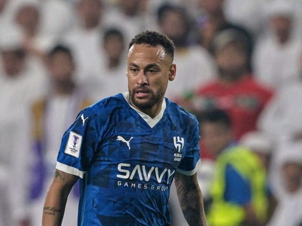 Neymar em campo em partida do Al Hilal contra o Al Ain
21/10/2024
REUTERS/Walid Zain