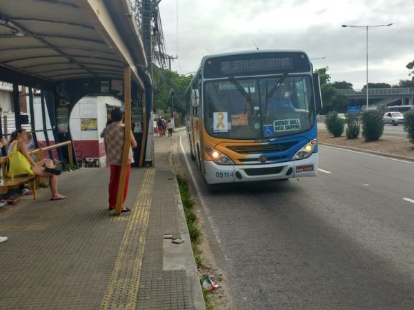 Frota de ônibus está reduzida em Natal e região metropolitana (Foto: Igor Jácome/G1)