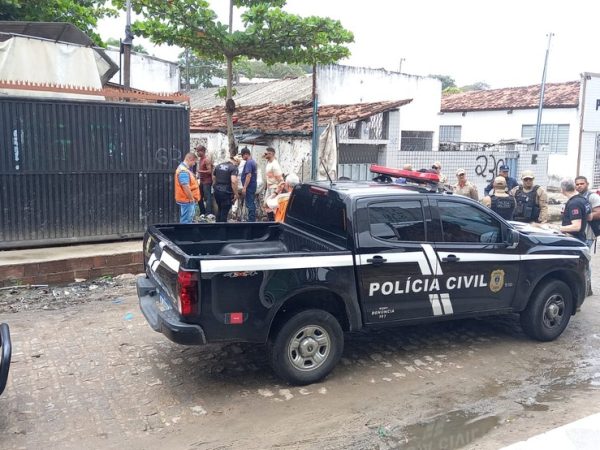 Operação da Polícia Civil investiga receptação de fios de cobre roubados em João Pessoa — Foto: Silvia Torres/TV Cabo Branco