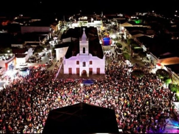 A cidade de Ouro Branco se firmou no circuito de carnaval do Rio Grande do Norte. — Foto: Reprodução