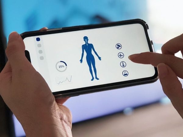 Startup criou tecnologia que permite ver quadro do paciente por aplicativo ou na tela do computador — Foto: Divulgação