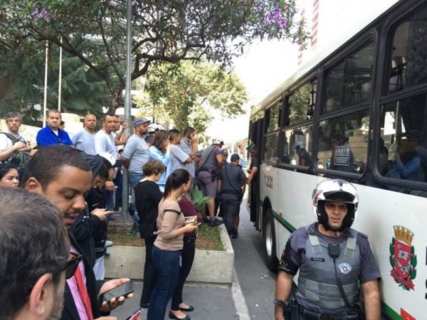 Diego Ferreira de Novais, de 27 anos, foi detido por passageiros após assediar uma mulher em um ônibus (Marianna Holanda/Estadão)