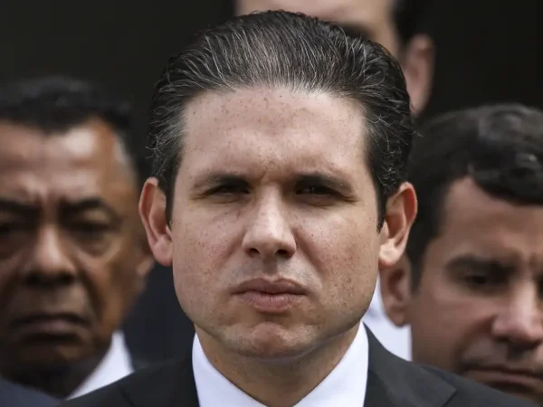 Brasília (DF), 08/04/2025 - O presidente da Câmara dos Deputados, Hugo Motta, durante pronunciamento após apresentação da nova versão  da proposta de emenda à Constituição (PEC) da Segurança Pública. Foto: Marcelo Camargo/Agência Brasil