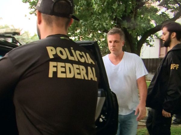 Marco Antônio de Lucca foi preso por agentes da PF em Ipanema (Foto: Fernanda Rouvenat / G1)