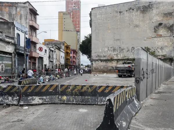 São Paulo (SP), 16/01/2025 - Prefeitura de São Paulo ergue muro na “cracolândia” no centro velho da cidade
Foto: Paulo Pinto/Agência Brasil