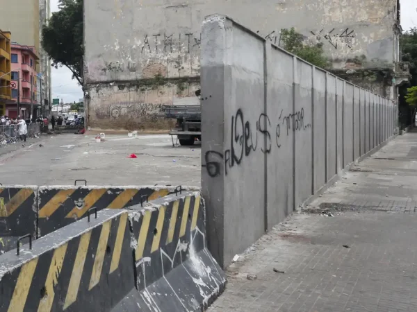 São Paulo (SP), 16/01/2025 - Prefeitura de São Paulo ergue muro na “cracolândia” no centro velho da cidade
Foto: Paulo Pinto/Agência Brasil