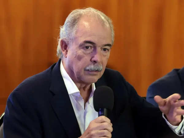São Paulo (SP), 27/02/2026 - O presidente do BNDES, Aloízio Mercadante, durante coletiva à imprensa para apresentar os novos investimentos na Nova Indústria Brasil. Foto: Paulo Pinto/Agencia Brasil